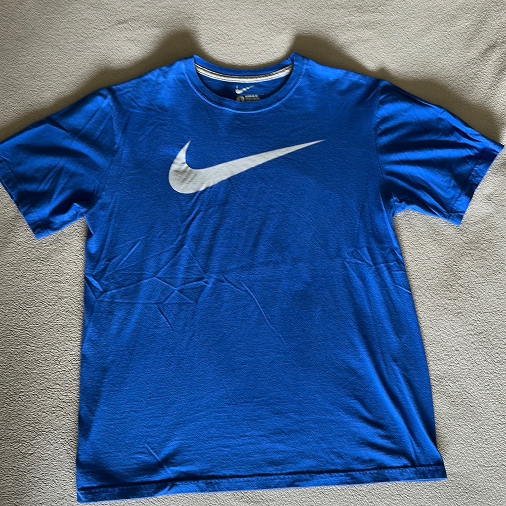 Nike T-shirt